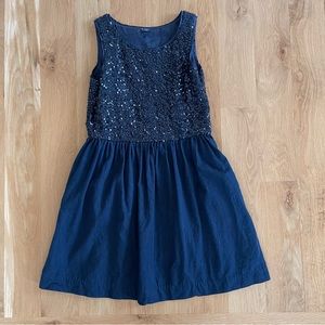 GAPKIDS beautiful black sequin girls dress (Size XL)